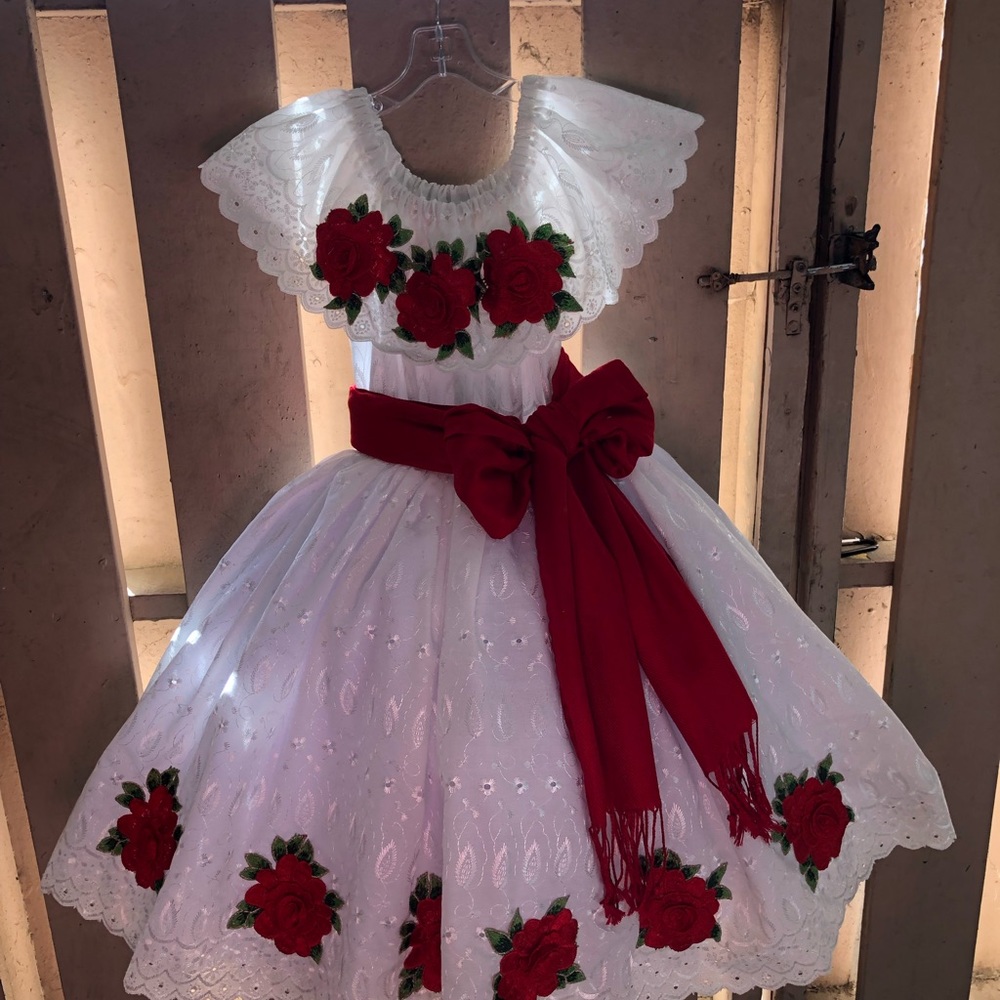 Mexican Dress - Picture 3 of 9